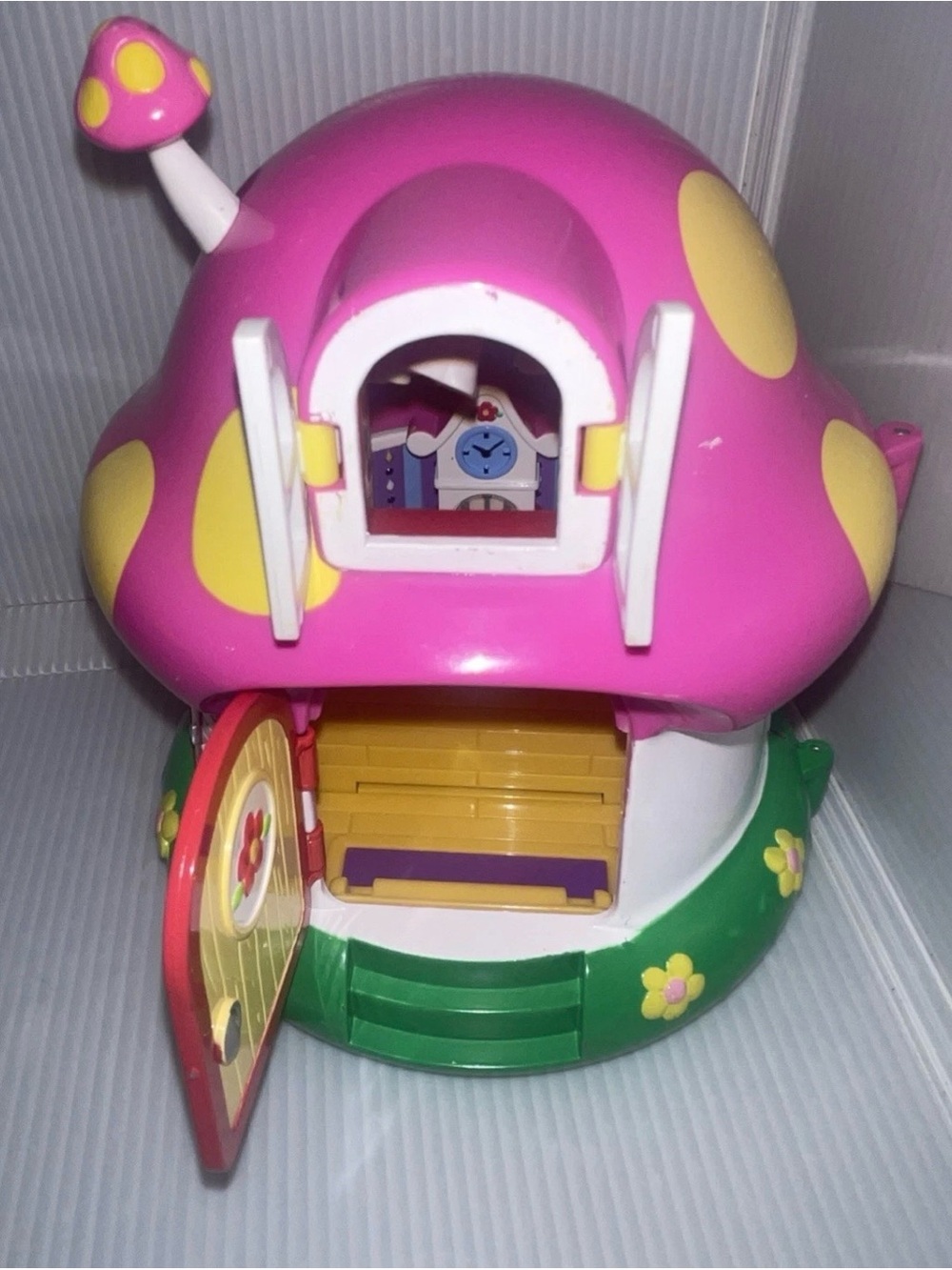 BANDAI SANRIO Hello Kitty Dream World Lot 2001 - Mushroom House & Bakery Shop - Picture 10 of 11